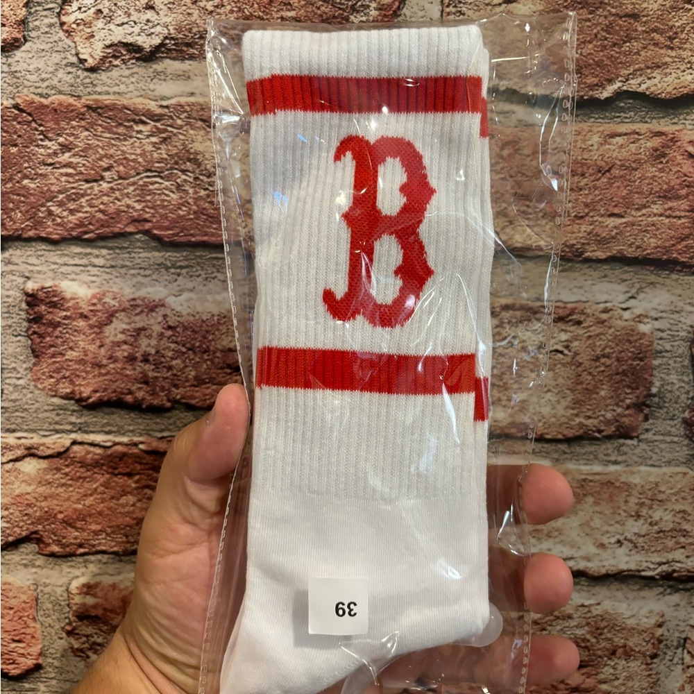 Single Pair of Socks